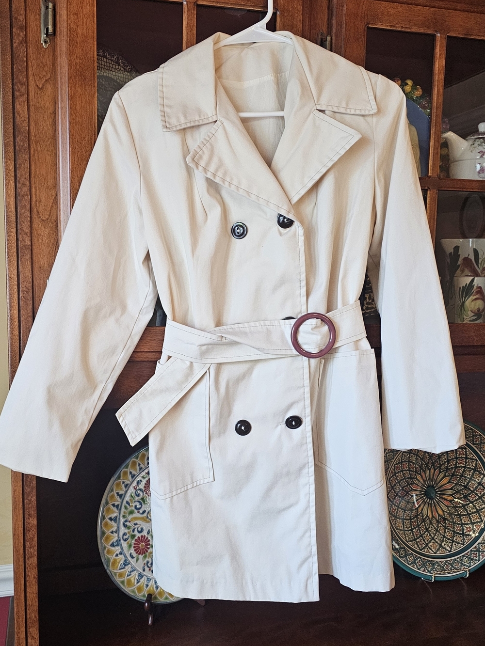 Classic Women's Cream Trench Coat with Belt
